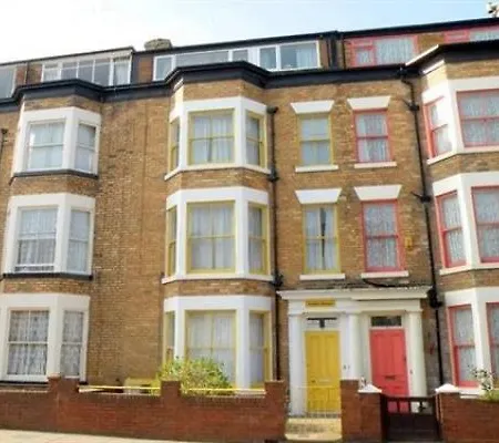 Acedale Apartmán